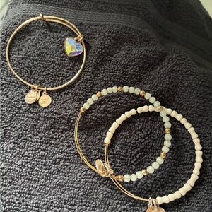 19 Alex and Ani assorted bracelet set 19 in total. Selling as set only.